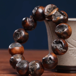 Natural lightning-struck peach wood bracelet, century-old jujube wood bracelet, deep mountain raw wood bracelet with lightning marks, men's and women's lightning-charred bracelet, aged Buddha beads
