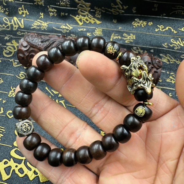 Natural lightning-struck jade-like jadeite hand bracelet for men, a niche cultural plaything - Image 3