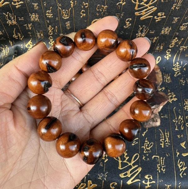 Lightning-struck wood bracelet, authentic old material bracelet, cultural plaything bracelet, men's bracelet, for playing and admiring - Image 5