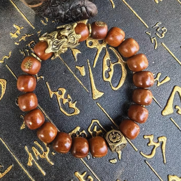Non-metallic wooden bracelet, Longhushan jujube wood Pixiu blessing jade-like jujube wood bracelet, lightning strike golden light bracelet - Image 2