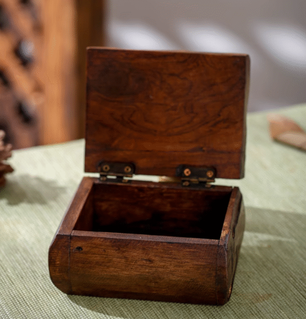Thunder - Struck Wood Carved Box: Multipurpose Retro Storage for Jewelry, Business Cards & Decor - Image 5