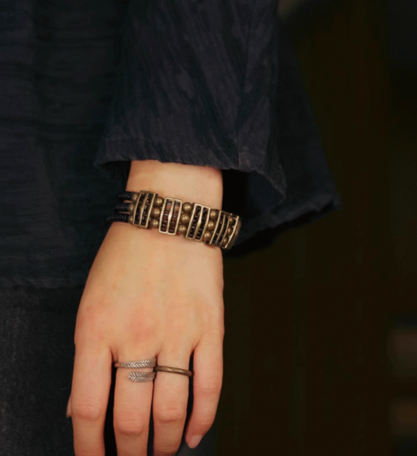 Handmade Thunderstruck Wood & Brass Bracelet: Niche Retro - Style Unisex Jewelry - Image 4