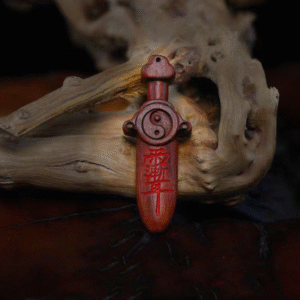 Lightning-struck wood peach wood sword pendant, crape myrtle talisman, Taoist protective amulet, ensuring the safety of infants and children